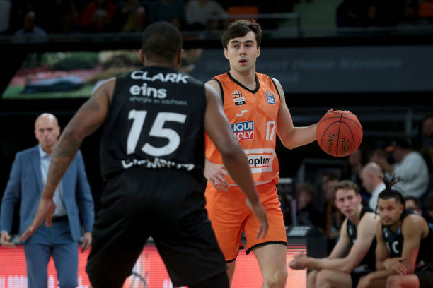 引发了球迷 引发了球迷