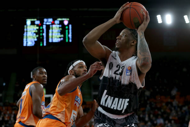 这显示他在 这显示他在